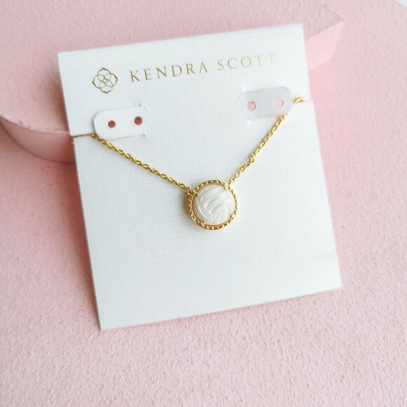 Kendra Scott - Volleyball White Mother-of-Pearl Gold Necklace - NEW - Picture 2 of 4